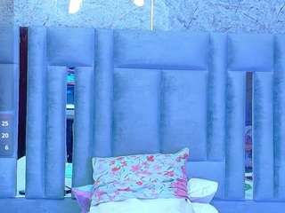 nia-evans live cam preview