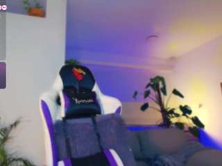  queen-violett1 chat room