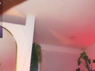 queen-violett1 Live Webcam on CamSoda