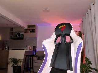 queen-violett1's live room