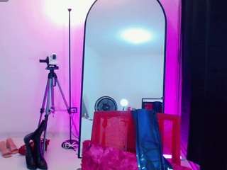 angel-sailent Live Webcam on CamSoda