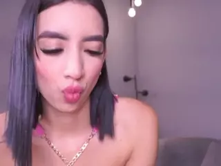 LillyThompson's Live Sex Cam Show