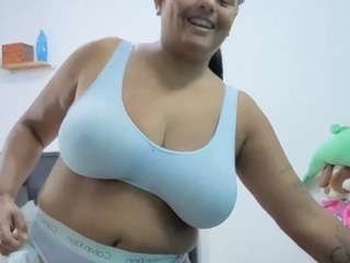 patyashley live cam preview
