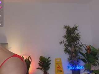 angeldammilf Live Webcam on CamSoda