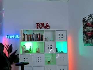 Angeldammilf live cam preview
