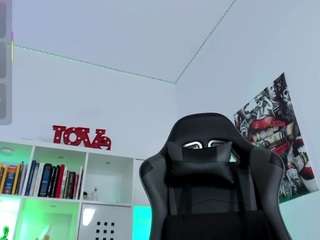 Angeldammilf live cam preview