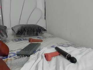 camilalevis's CamSoda show and profile