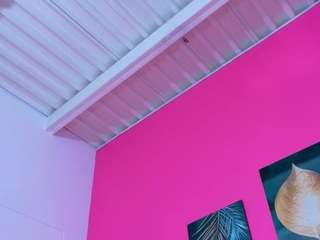 littlee-emily live cam profile