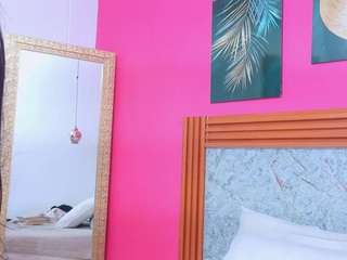 littlee-emily Live Webcam on CamSoda