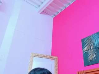 littlee-emily Live Webcam on CamSoda