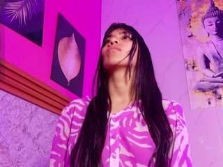 Emily live cam preview
