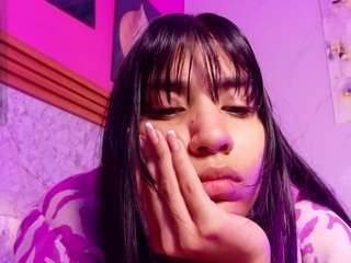 Emily live cam preview