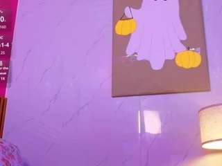 Emily live cam preview