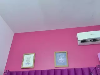 Emily's Live Sex Cam Show