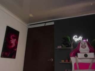 EmilyJhonsonn live webcam show