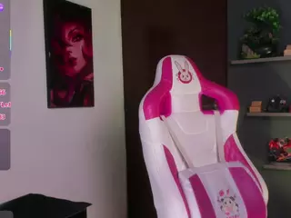 EmilyJhonsonn's Live Sex Cam Show