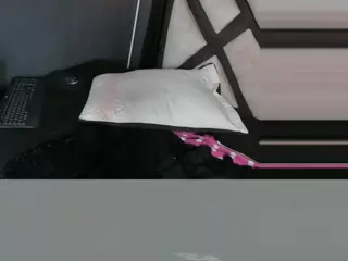 EmilyJhonsonn's Live Sex Cam Show