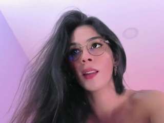andrea-marinn Live Webcam on CamSoda