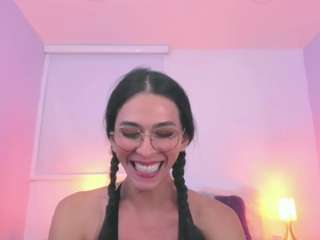 andrea-marinn Live Webcam on CamSoda