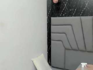 angie-will's CamSoda show and profile