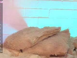 louisenails live webcam show