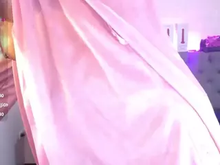 louisenails's Live Sex Cam Show