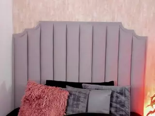 M A Y L I N's Live Sex Cam Show