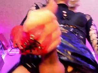 mistress-edggy webcam model