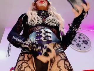 MISTRESS EDGGY