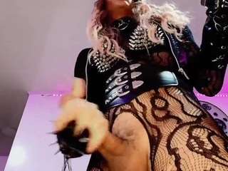 MISTRESS EDGGY