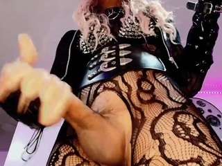 MISTRESS EDGGY