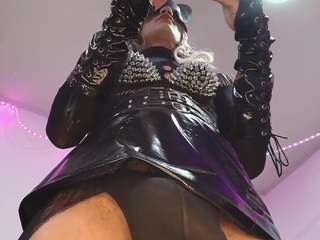MISTRESS EDGGY