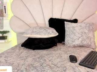  daniela-tovar chat room