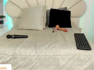 daniela-tovar Live Webcam on CamSoda