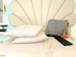 daniela-tovar webcam model