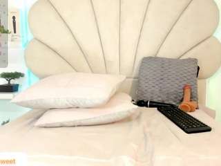 daniela-tovar webcam model