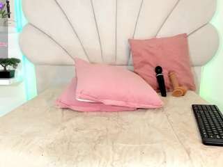 daniela-tovar - Live HD Webcam