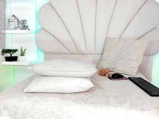daniela-tovar live webcam show