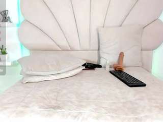 daniela-tovar live webcam show