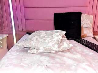 Daniela angelina live cam preview