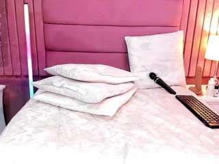 daniela-tovar webcam