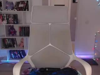 Emmy-Bryan's Live Sex Cam Show