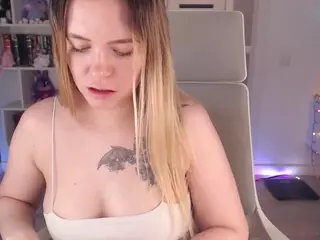 Emmy-Bryan's Live Sex Cam Show