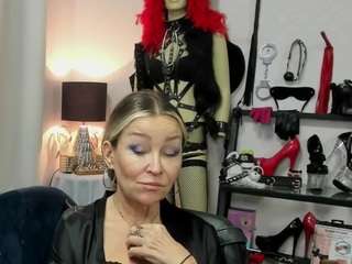 luxcrystal's live room