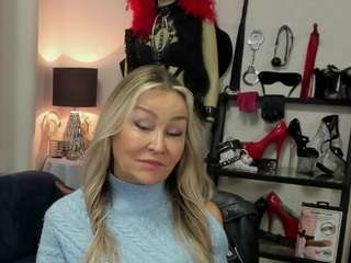 luxCrystal live cam preview