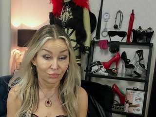 luxCrystal live cam preview