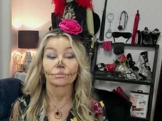 luxCrystal live cam preview