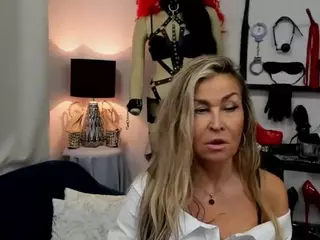 luxCrystal's Live Sex Cam Show