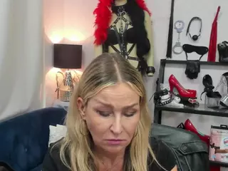 luxCrystal's Live Sex Cam Show