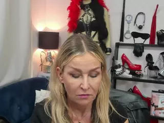 luxCrystal's Live Sex Cam Show
